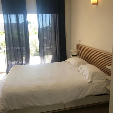 Centre Apartment *