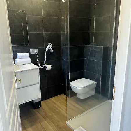 Apartment Centre